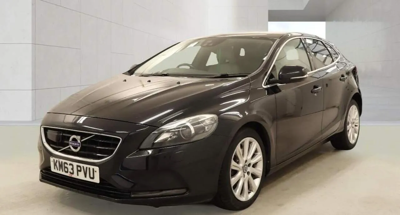 Volvo V40 2013 photo 2