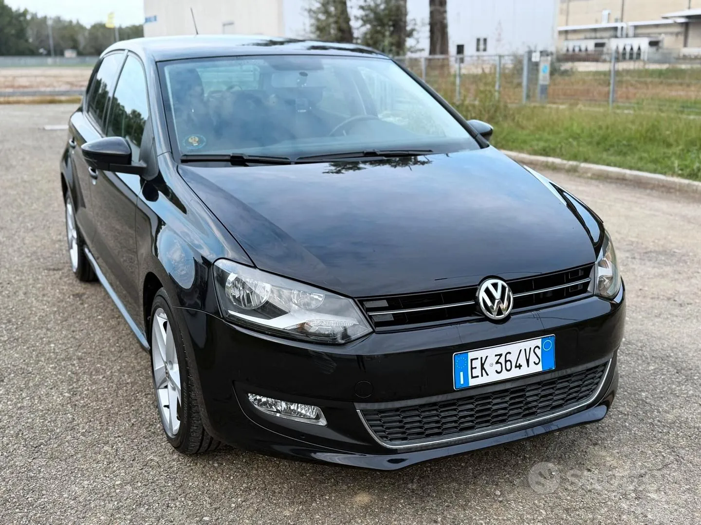 Volkswagen Polo 2011 photo 4