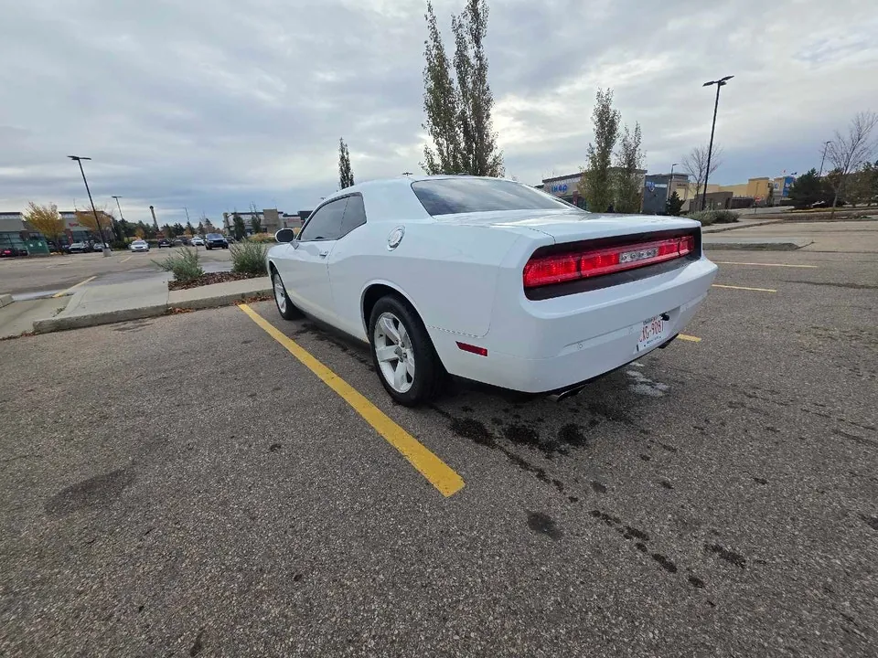 Dodge Challenger 2013 photo 4