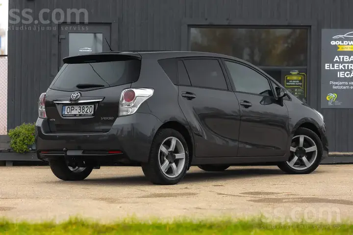 Toyota Verso 2013 photo 5