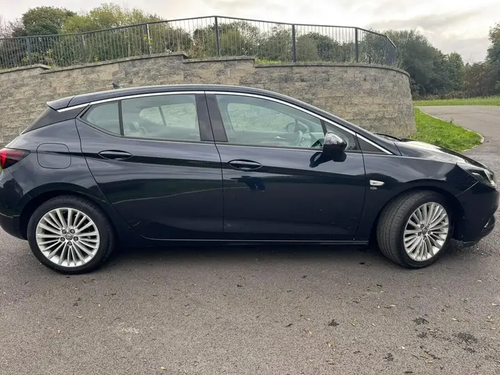 Vauxhall Astra 2019 photo 4
