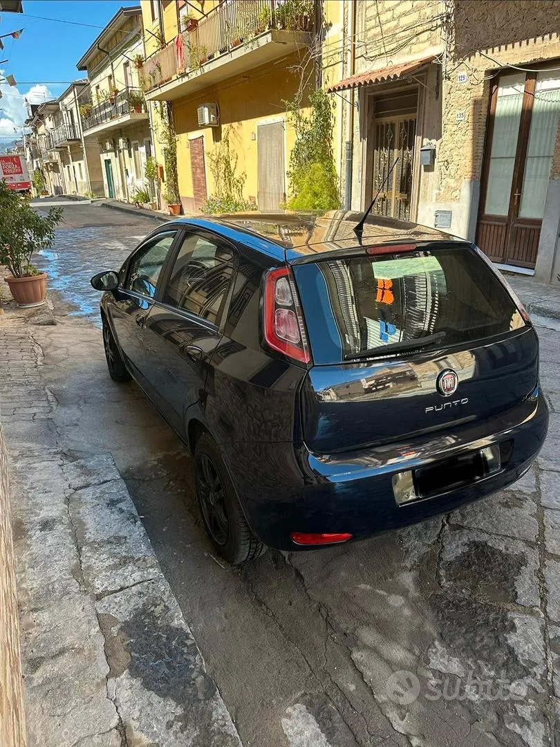 Fiat Punto Evo 2012 photo 2