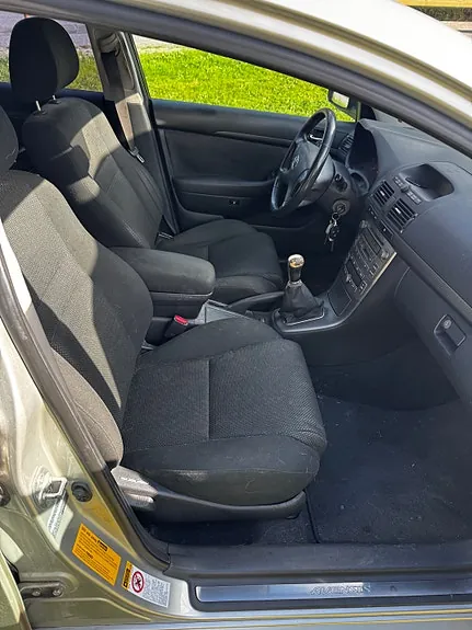 Toyota Avensis 2006 photo 5