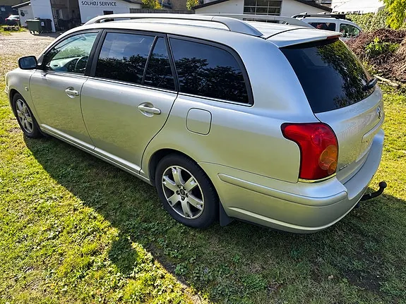Toyota Avensis 2006 photo 3