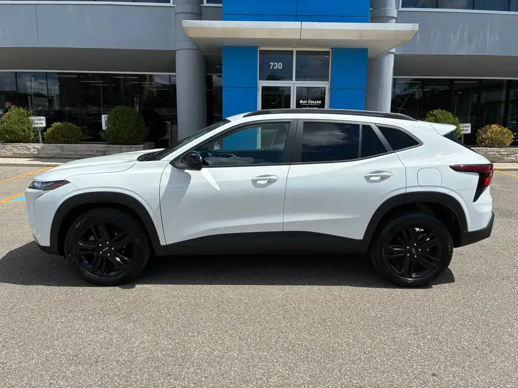 Chevrolet Trax 2025 photo 2