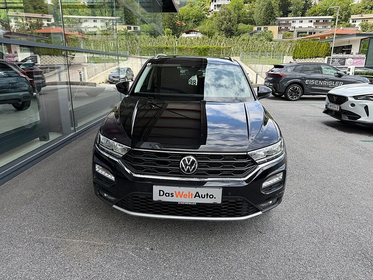 Volkswagen T-Roc 2022 photo 2