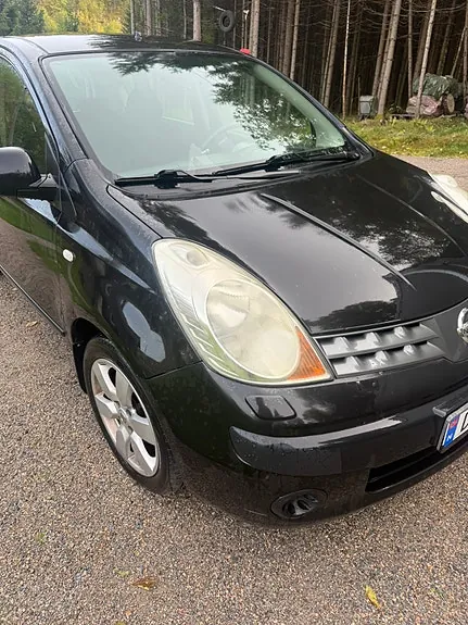 Nissan Note 2007 photo 2