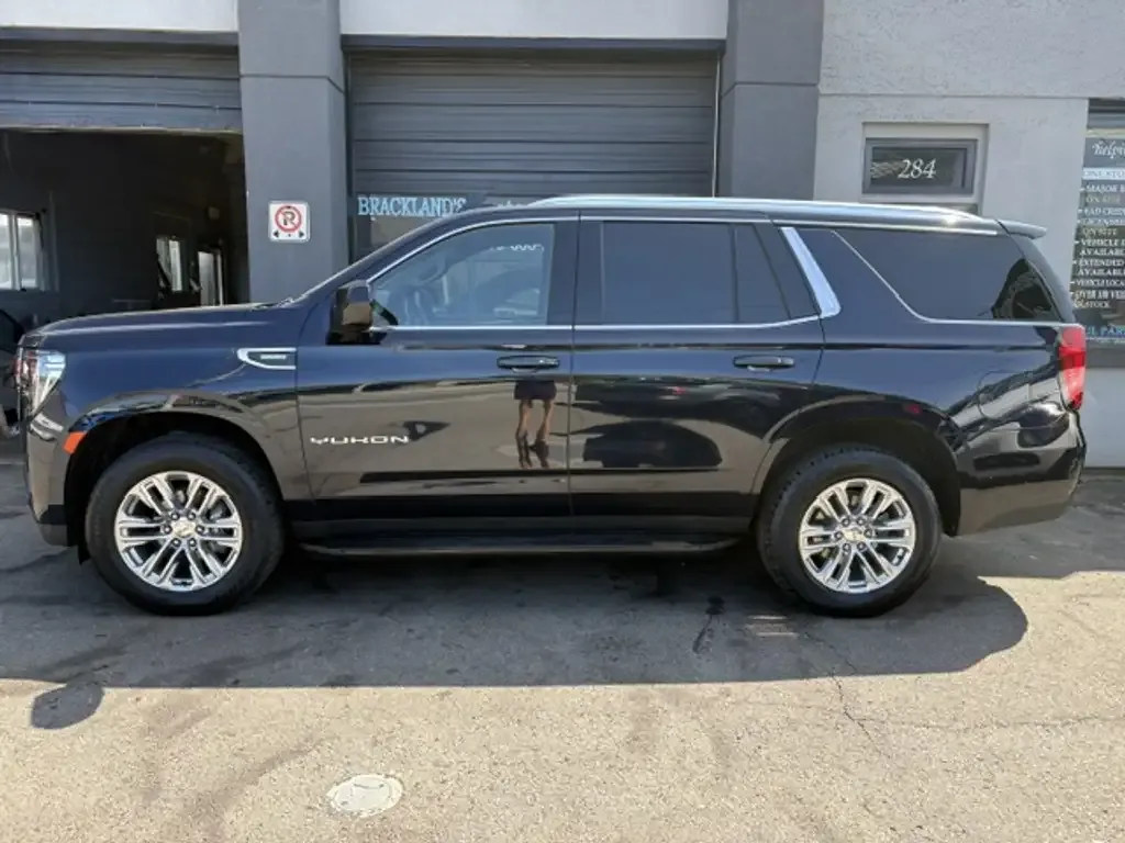 GMC Yukon 2024 photo 2