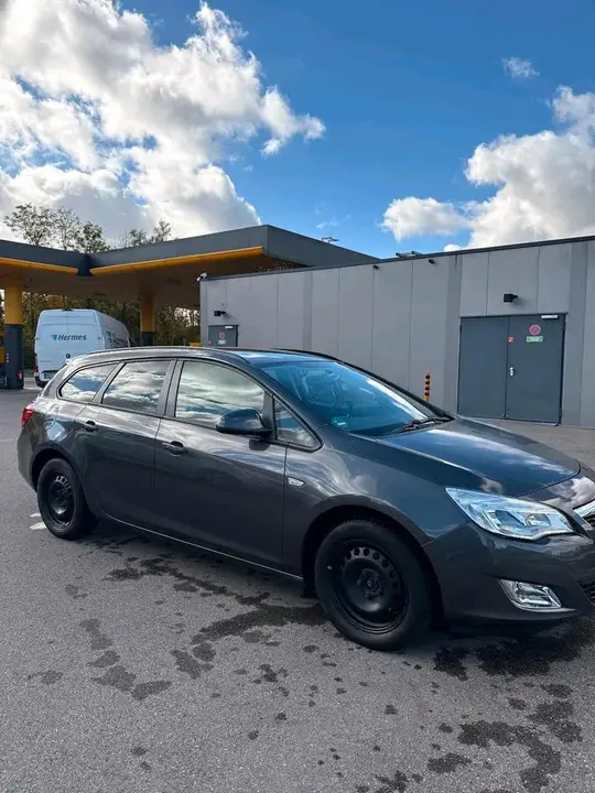 Opel Astra J