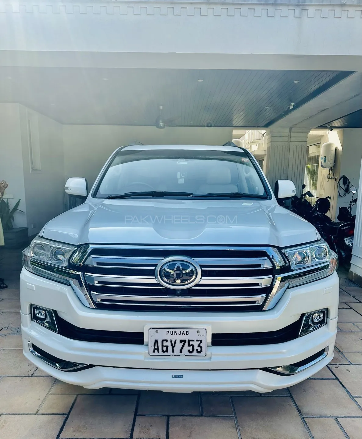 Toyota Land Cruiser