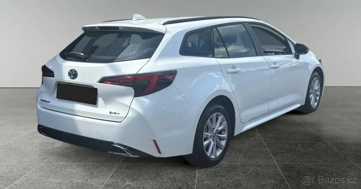 Toyota Corolla 2026 photo 2