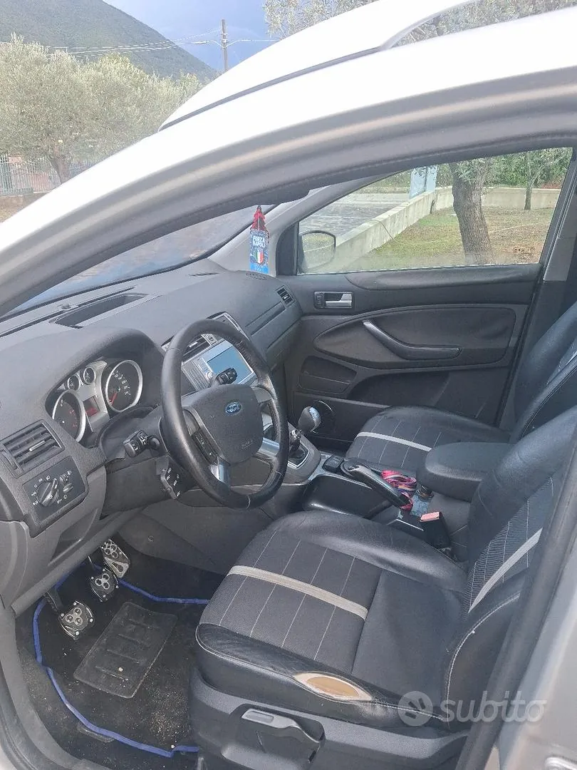Ford Kuga 2009 photo 5