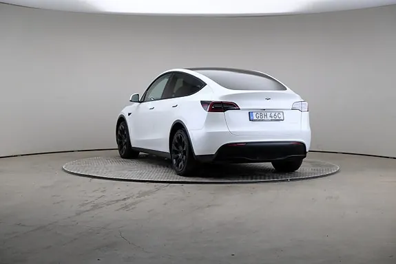 Tesla Model Y 2023 photo 2