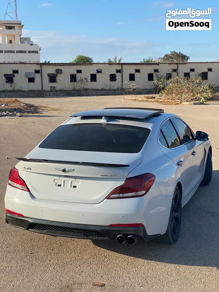 Genesis G70 2020 photo 2