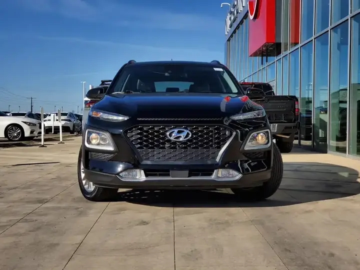 Hyundai Kona 2021 photo 2
