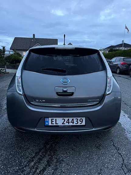 Nissan Leaf 2013 photo 5