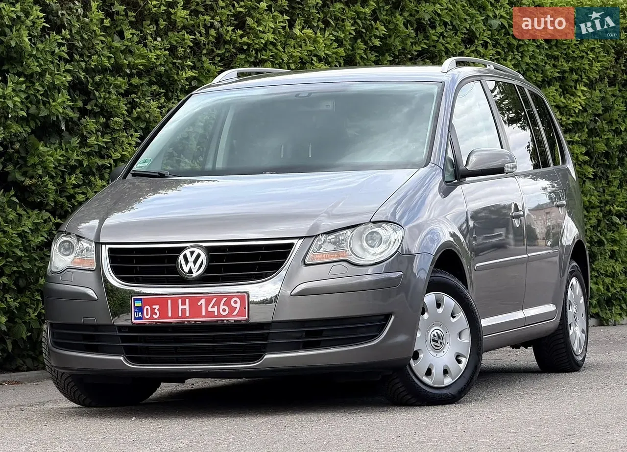 Volkswagen Touran 2009 photo 3