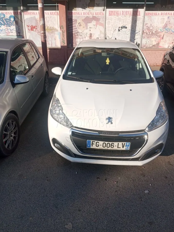 Peugeot 208