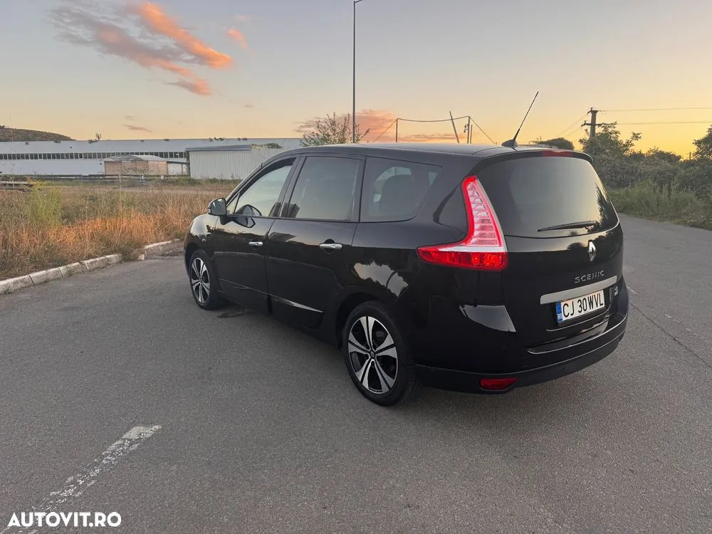 Renault Scenic 2011 photo 3