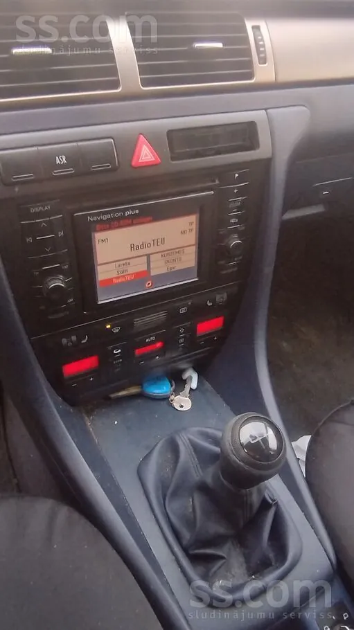 Audi A6 2000 photo 4