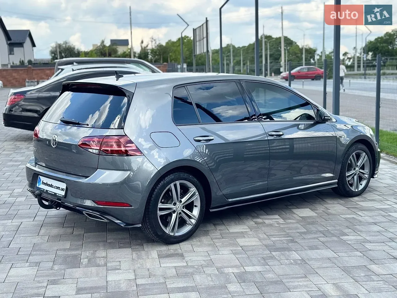 Volkswagen Golf 2018 photo 3