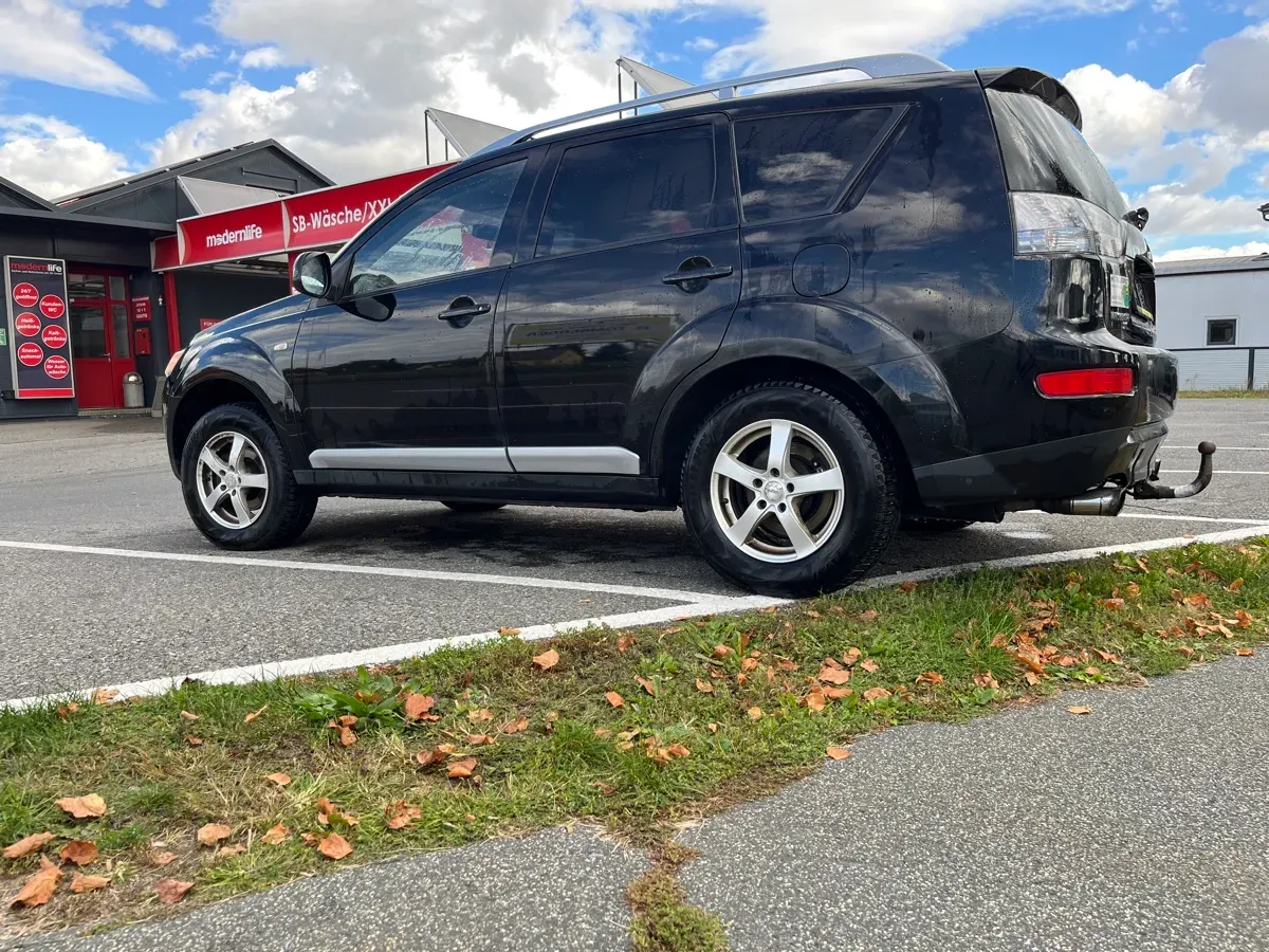 Mitsubishi Outlander 2007 photo 2
