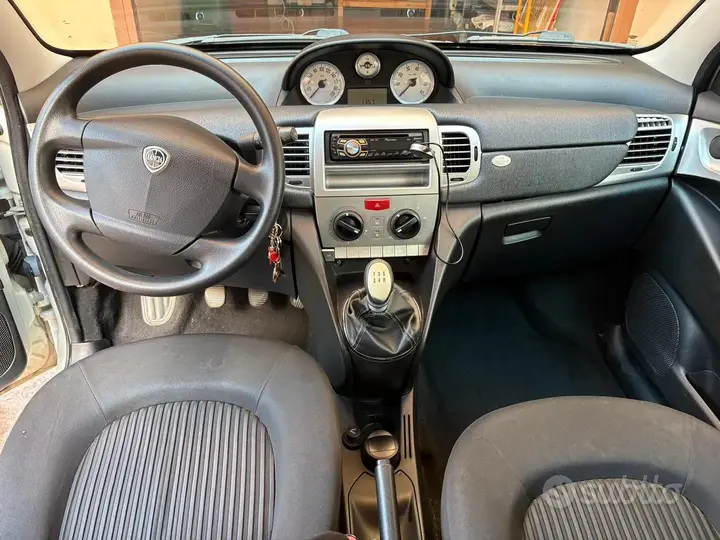 Lancia Ypsilon 2009 photo 5