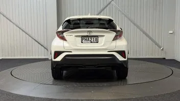 Toyota C-Hr 2017 photo 5