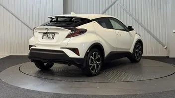Toyota C-Hr 2017 photo 4
