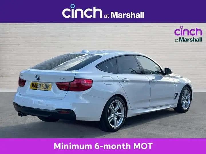 BMW 3 Series 2018 photo 3