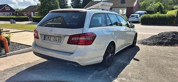 Mercedes-Benz E 200 2010 photo 3