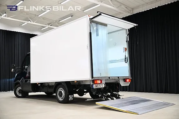 Iveco Daily 2023 photo 2
