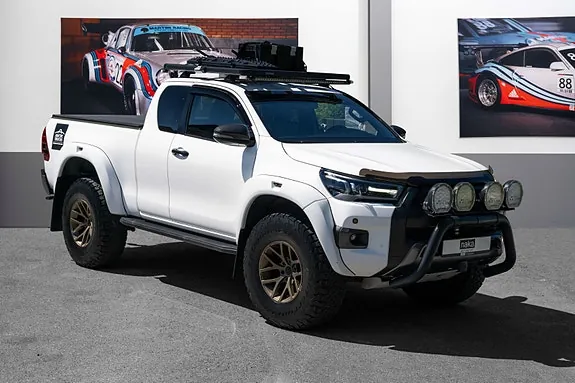 Toyota Hilux 2023 photo 2