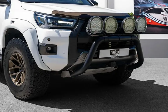 Toyota Hilux 2023 photo 3