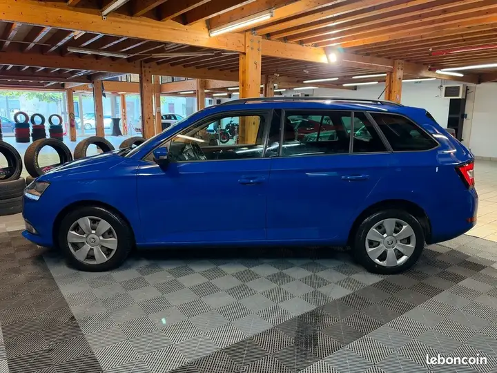 Skoda Fabia 2022 photo 5