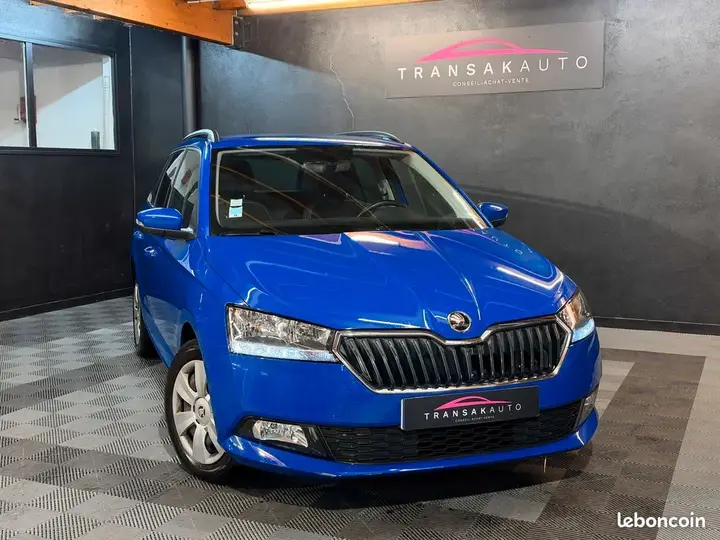 Skoda Fabia 2022 photo 2