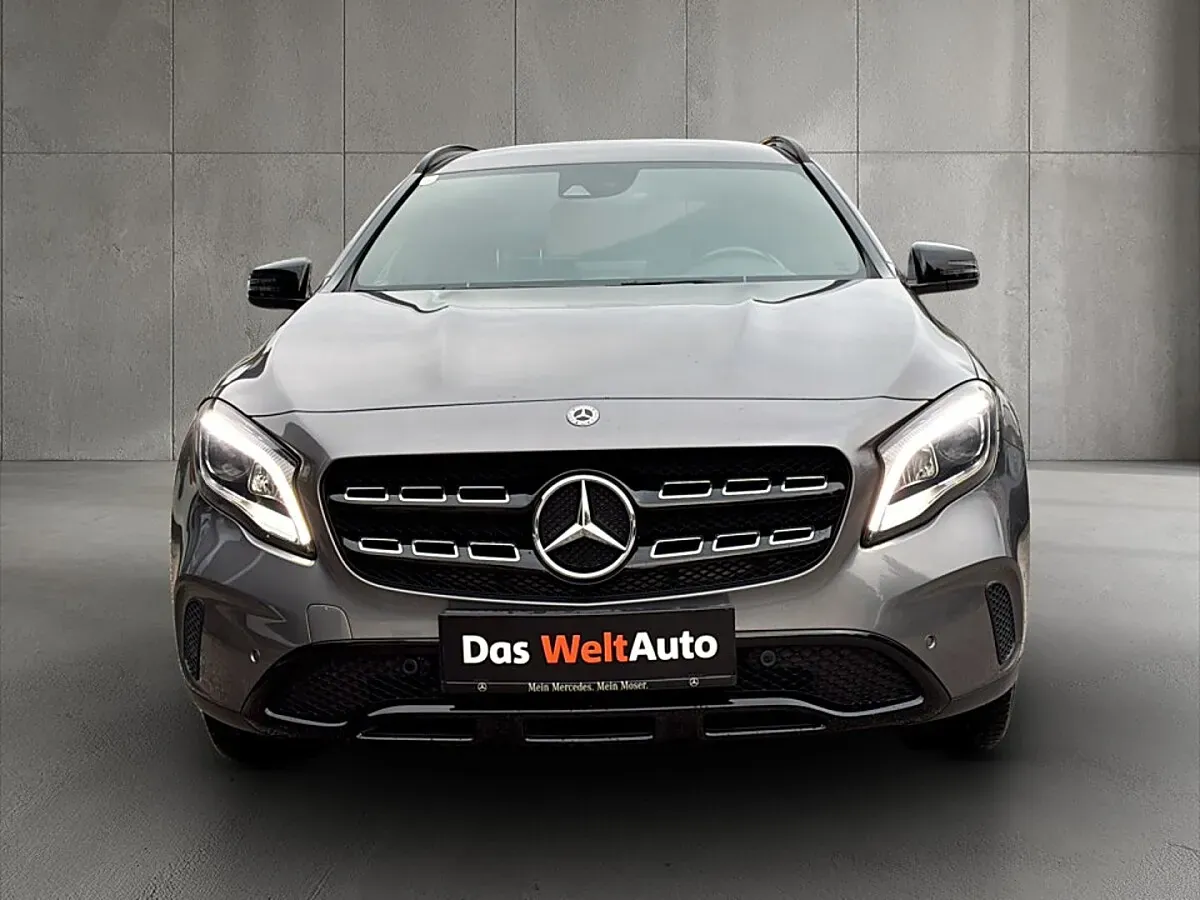 Mercedes-Benz Gla Class 2018 photo 2