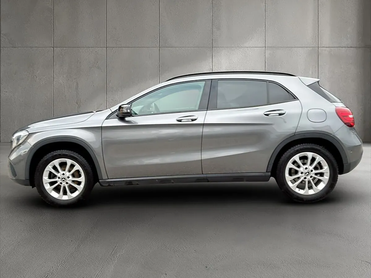 Mercedes-Benz Gla Class 2018 photo 3
