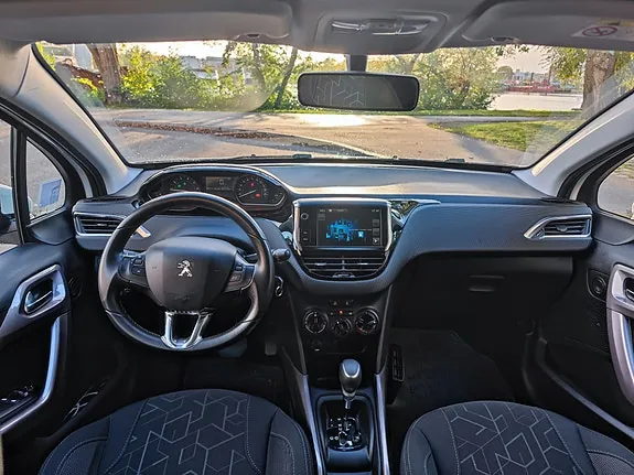 Peugeot 2008 2015 photo 5