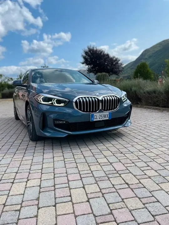 BMW 118D 2022 photo 3
