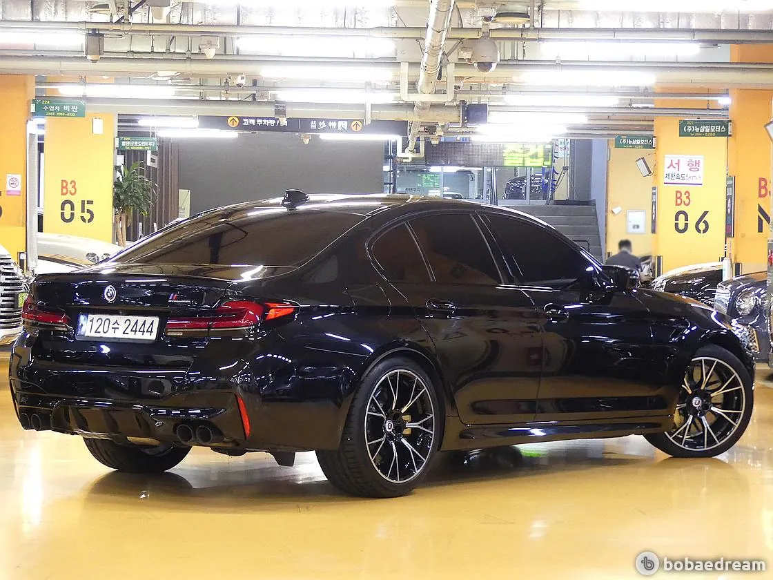 BMW M5 2023 photo 3