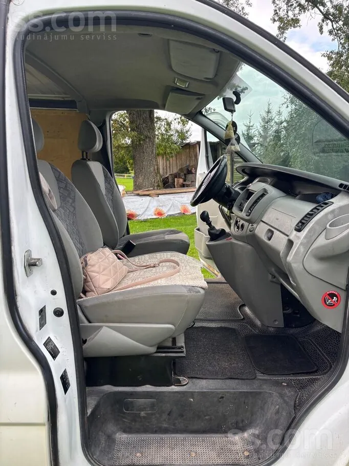 Opel Vivaro 2004 photo 3