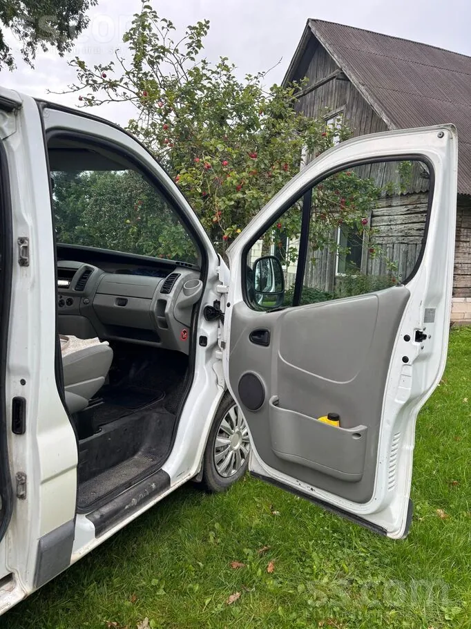 Opel Vivaro 2004 photo 4