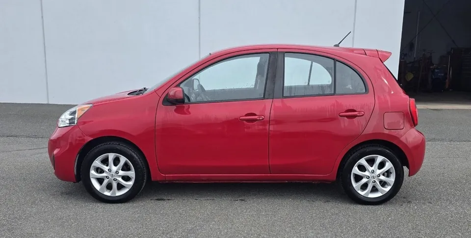 Nissan Micra 2018 photo 2