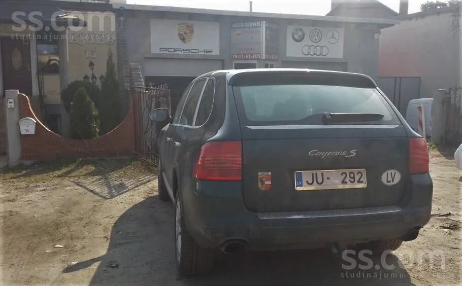 Porsche Cayenne 2004 photo 3