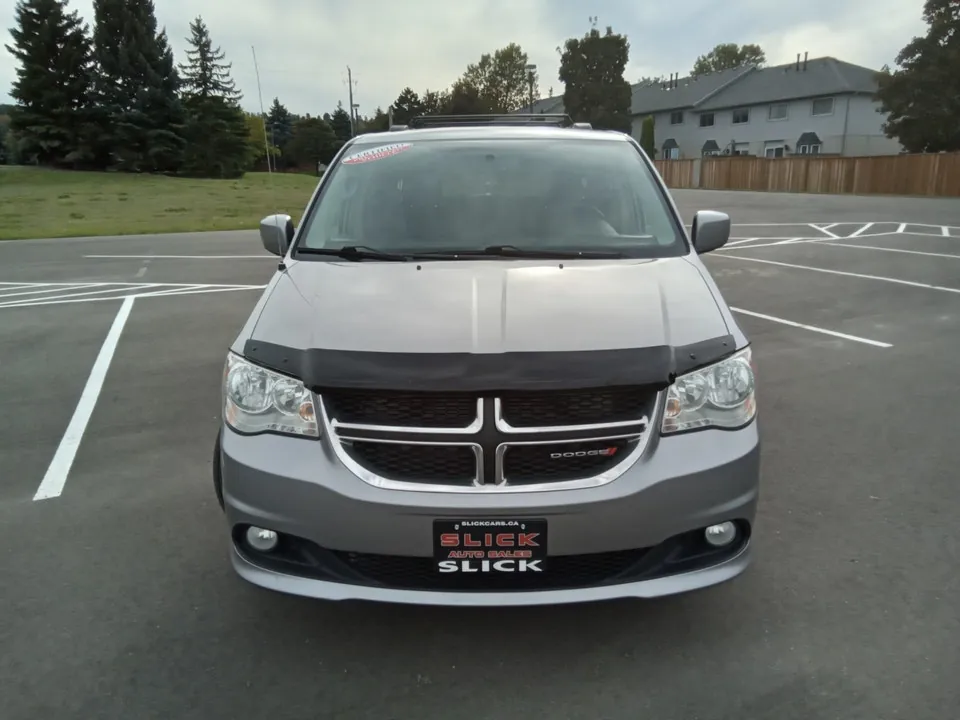 Dodge Grand Caravan 2017 photo 2