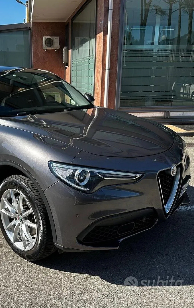 Alfa Romeo Stelvio 2019 photo 2