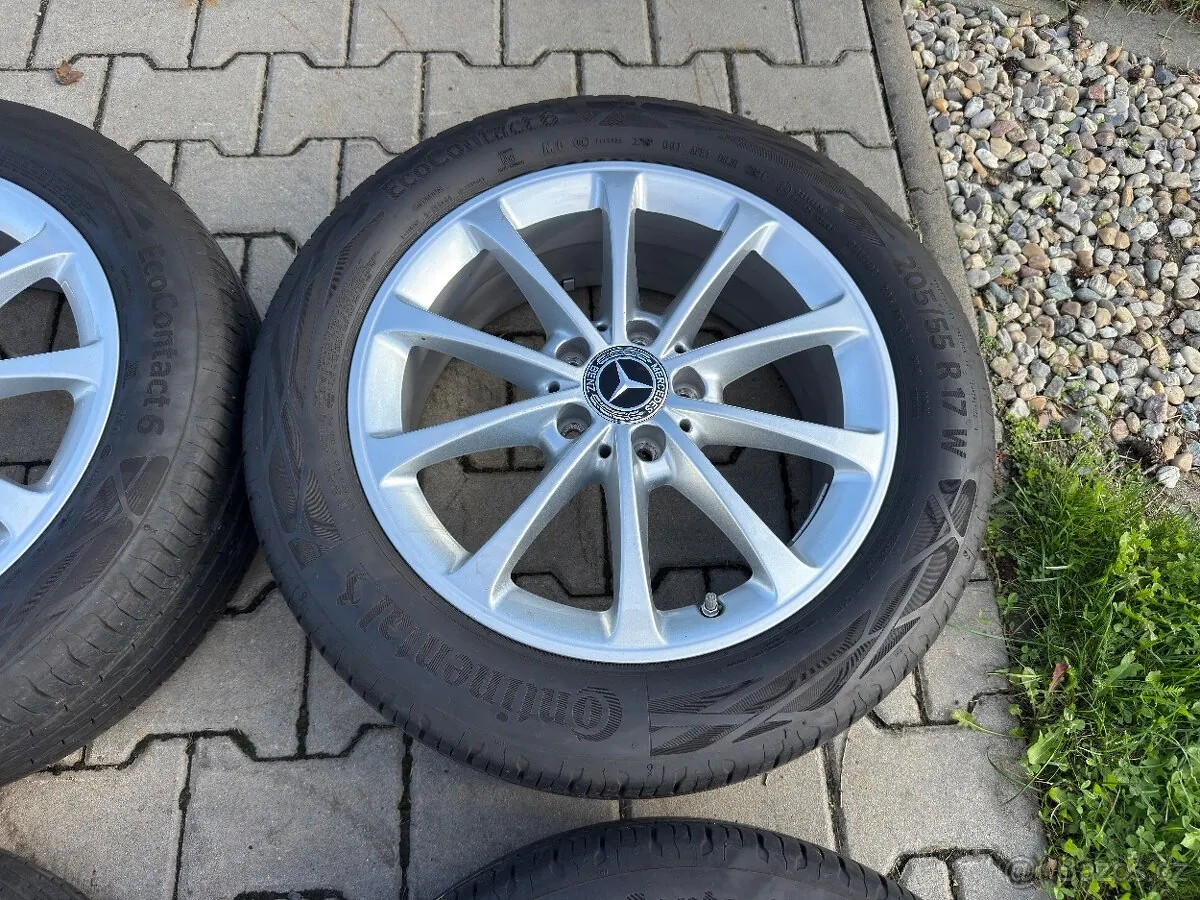 Mercedes-Benz B Class W177 photo 4