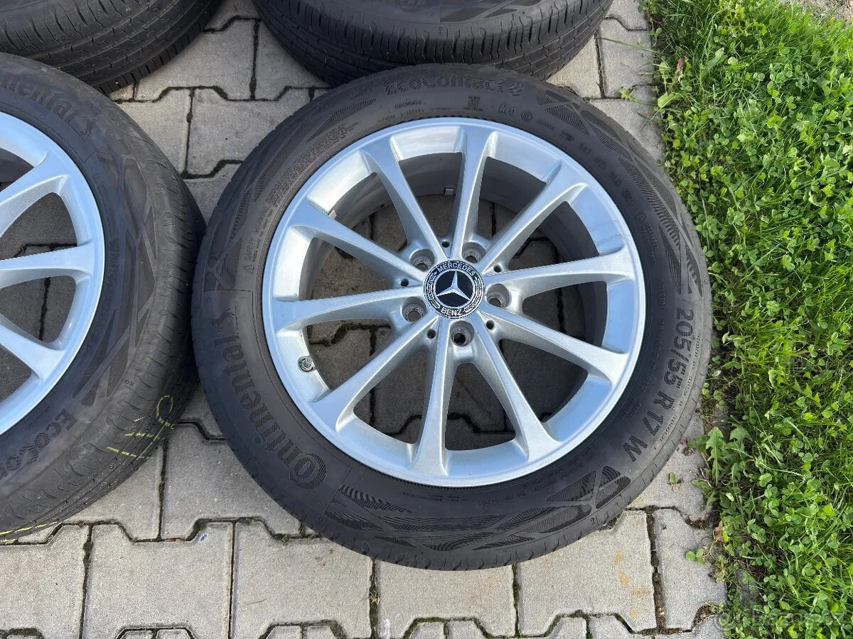 Mercedes-Benz B Class W177 photo 5