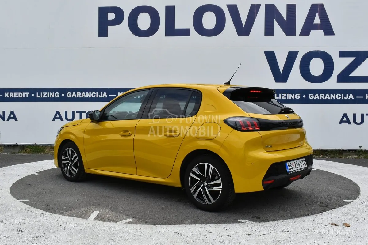 Peugeot 208 2022 photo 3